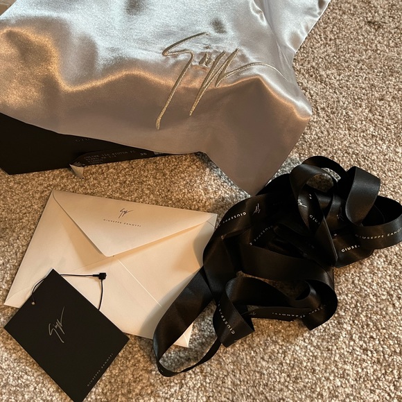 Authentic White Giuseppe Zanotti ‘Cruel’ Heels - Picture 6 of 6